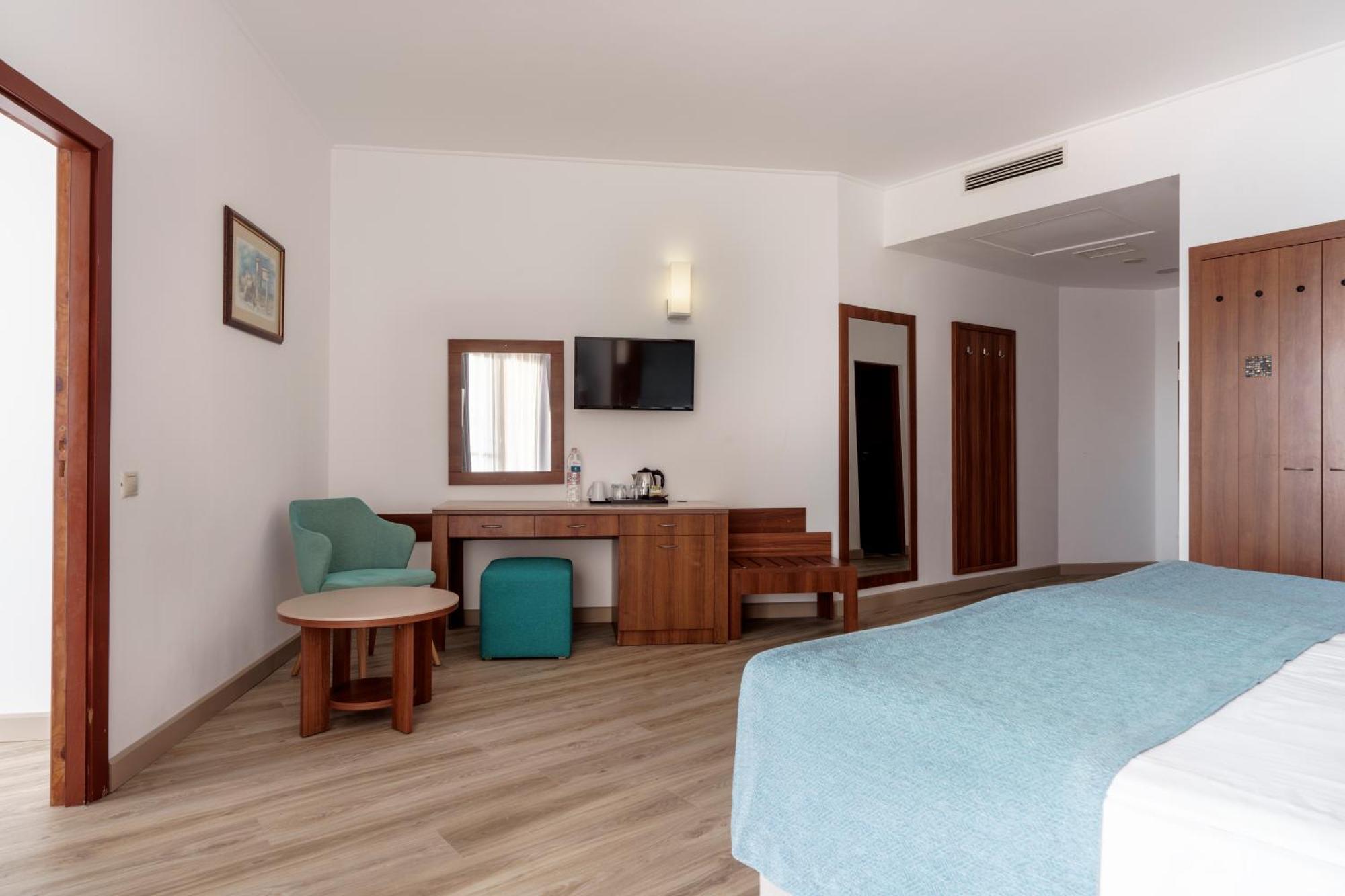 Hotel Alua Helios Bay Obzor Exterior foto