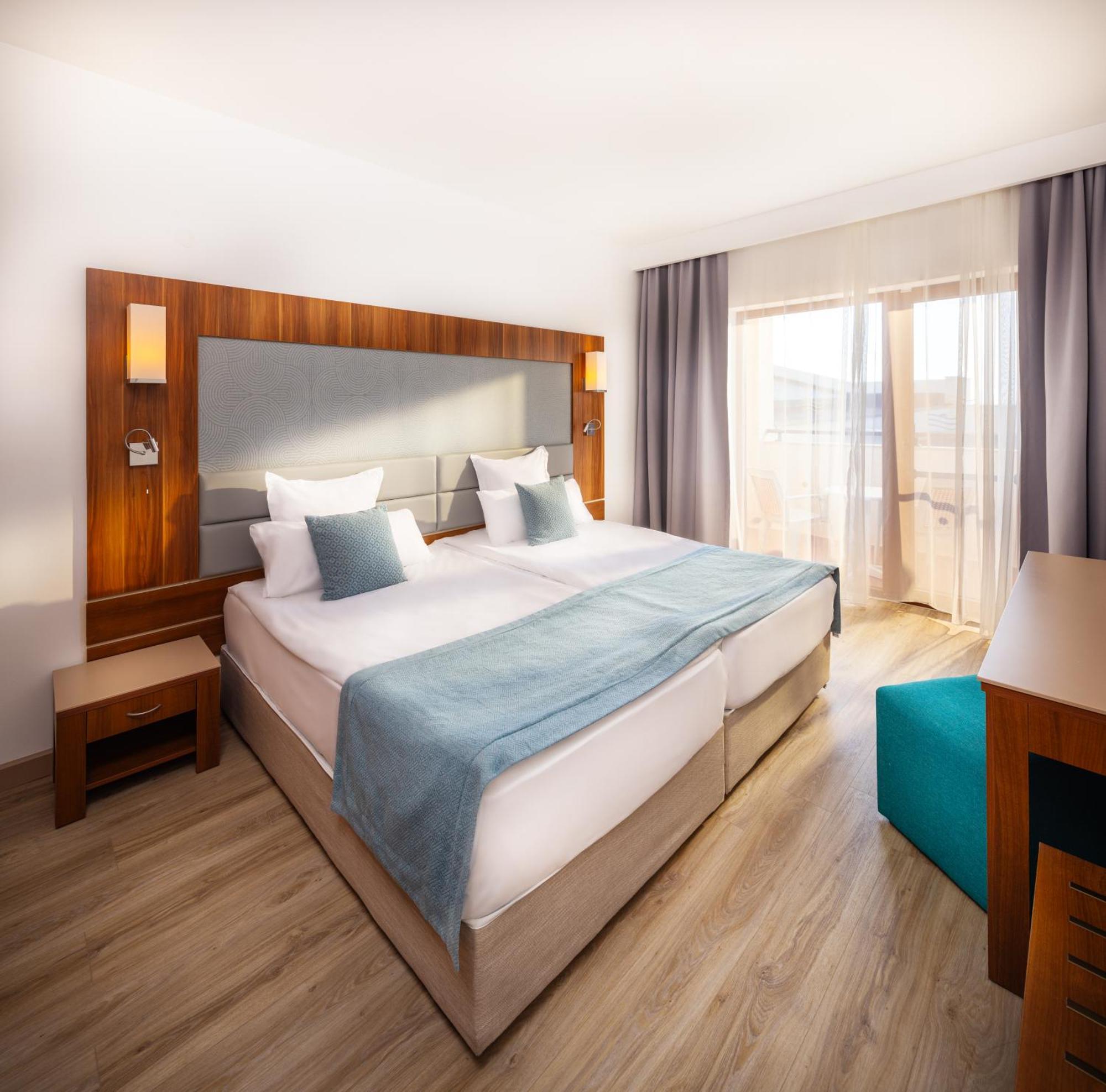 Hotel Alua Helios Bay Obzor Exterior foto